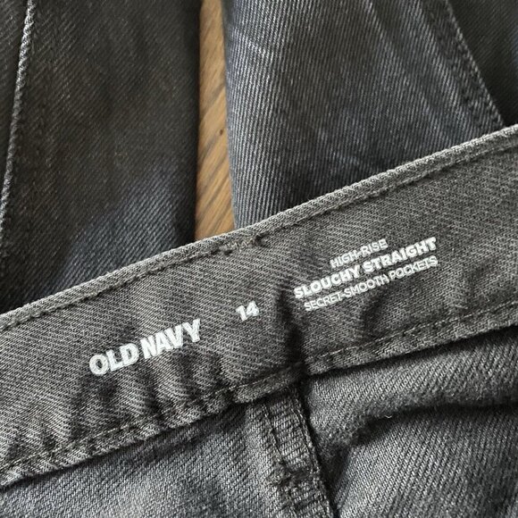Old Navy Wmn 14 Black Distressed Button Fly High-Rise Slouchy Straight Jean NWT - Picture 10 of 11